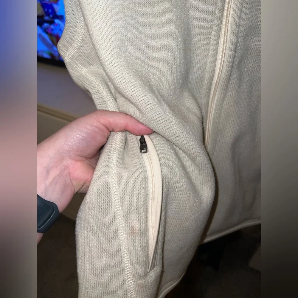 Patagonia Off-White Fleece Vest - Picture 7 of 14